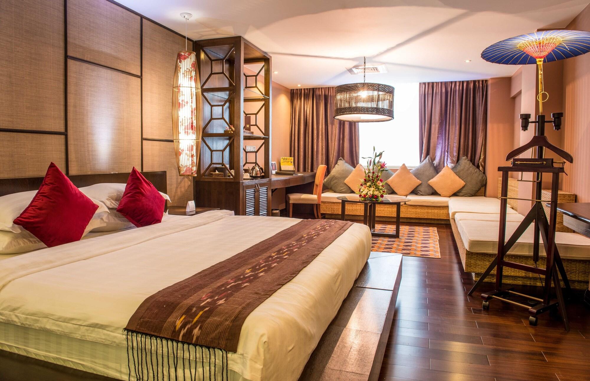 Rose Garden Hotel Янгон Экстерьер фото